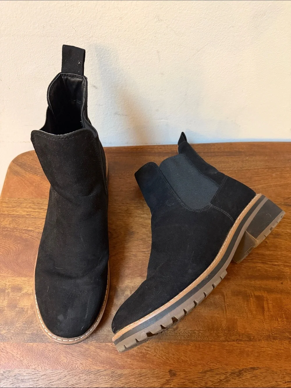 Kensie Black Chelsea Boots for Women - Casual Slip-On
